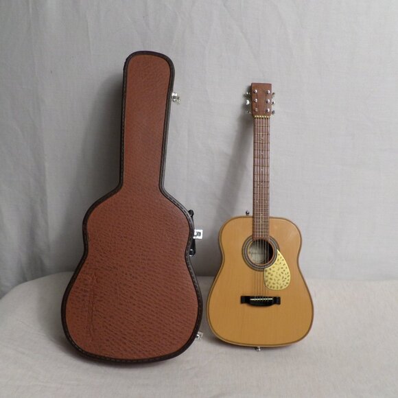 Adorable American Girl Doll Guitar & Case - Picture 9 of 10